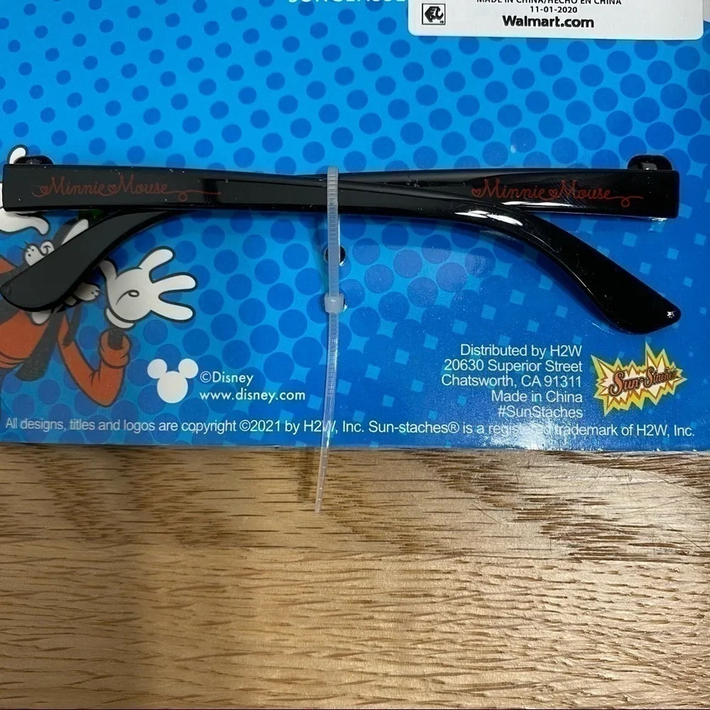 Minnie Mouse Bow Sunglasses 100% UV Protection Disney Black Red Kids